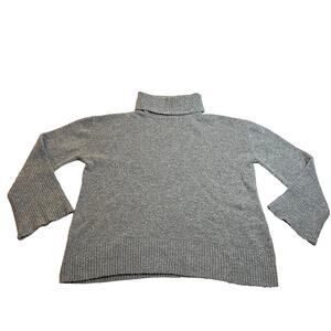 Hinge Turtleneck Relaxed Fit Knit Sweater Size Medium Minimalist Cozy Casual